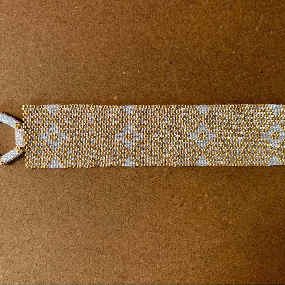 Beaded peyote gold and crystal bracelet